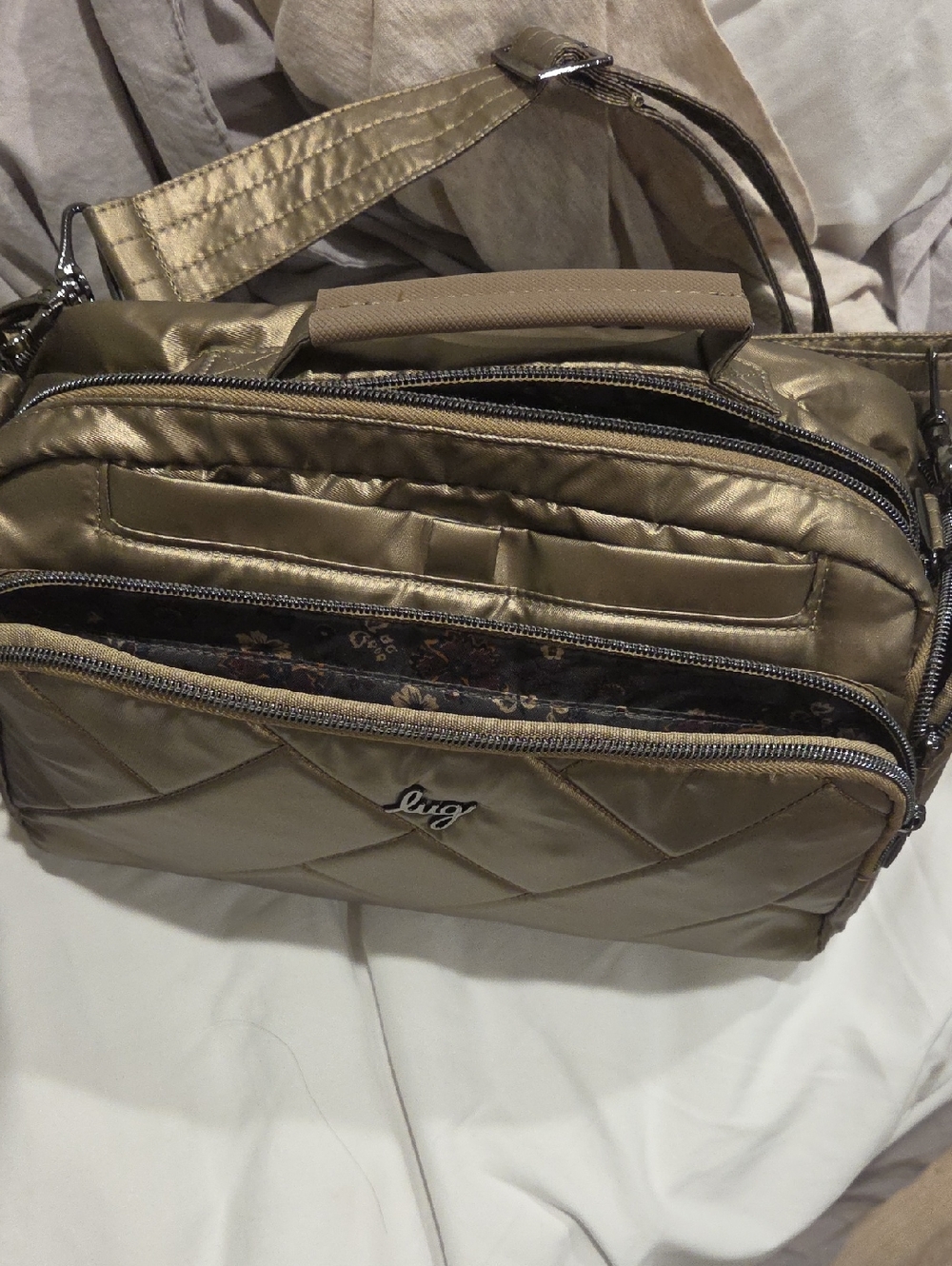 lug Quilted Metallic Trolley 2 Crossbody Bag in Metallic Walnut - Picture 3 of 7
